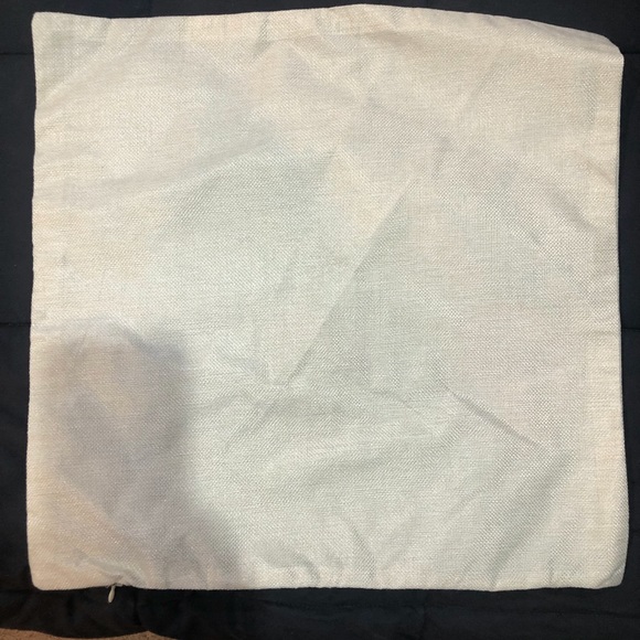 CUSHION COVERS—— PINEAPPLE—-8 of them——these are NEW - Picture 3 of 4